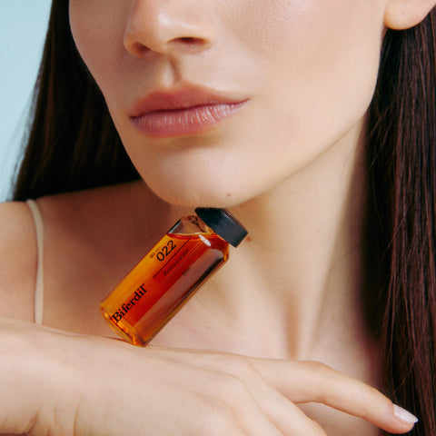 Ampolla 022 con Ácido Hialurónico y vitamina C 20 ml